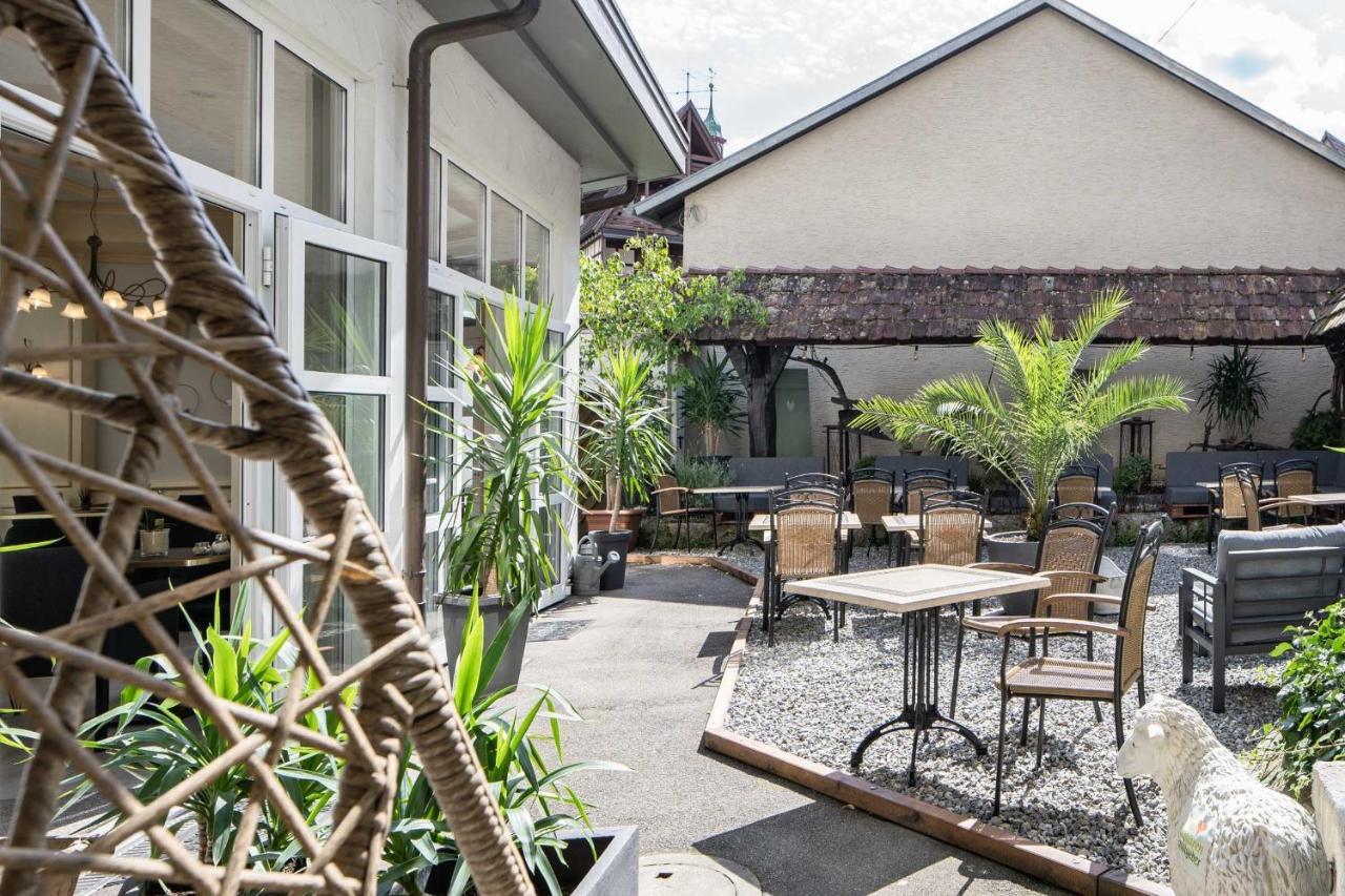 Flair Hotel Vier Jahreszeiten Bad Urach Exterior photo