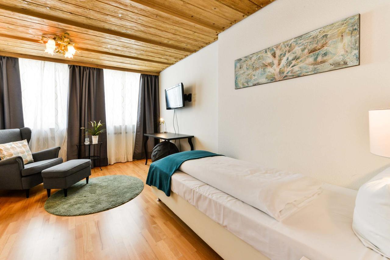 Flair Hotel Vier Jahreszeiten Bad Urach Exterior photo
